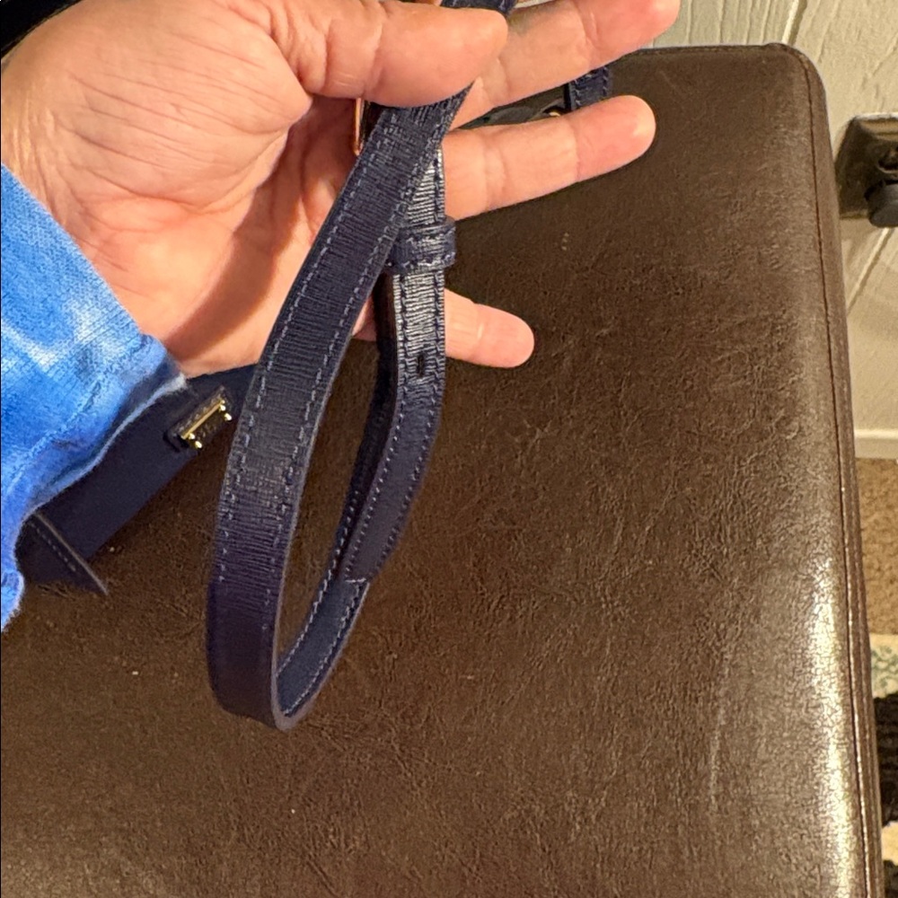 NWOT Dooney & Bourke Navy Blue Crossbody - Picture 6 of 11